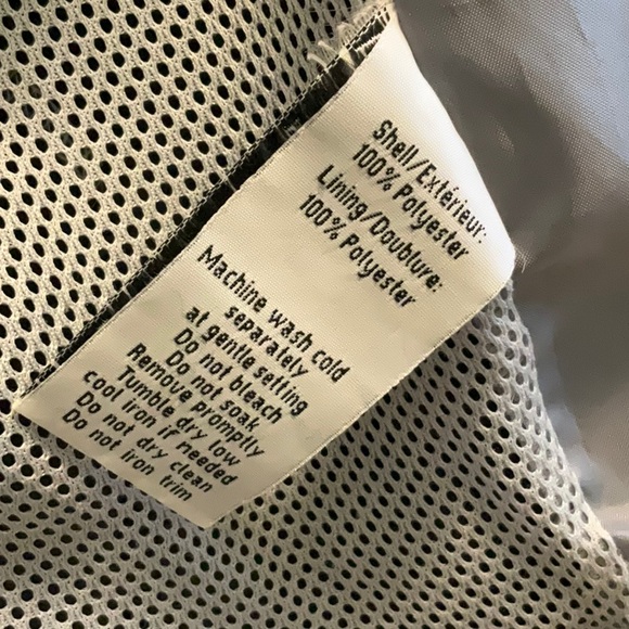 Black Windbreaker- North End - Picture 12 of 12